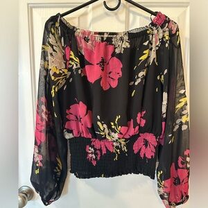 Charter Club women’s floral blouse. Size 6.